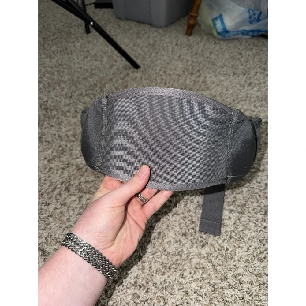 REI Hip Belt Women's M Backpacking Gray BRAND NEW